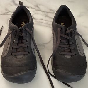 Keen Black and Gray Ladies Shoes